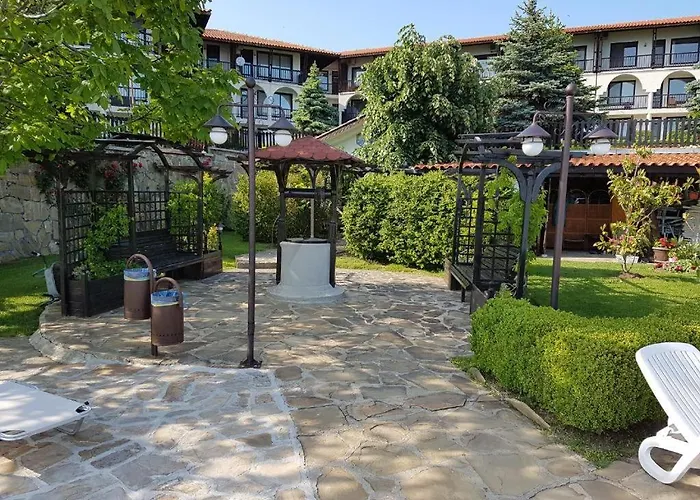 Апартамент Monastery 14, St. Свети Влас